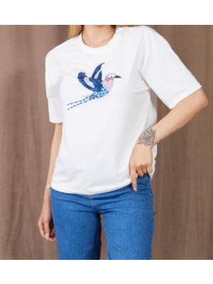 Beyaz Kuş Baskılı Taş Detaylı Kısa Kollu T-Shirt