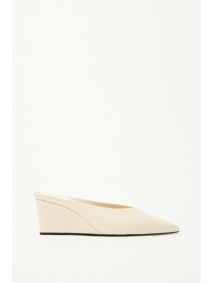 Topuklu 2518 - Dekolteli Sivri Burun Kemik Kadın Topuklu