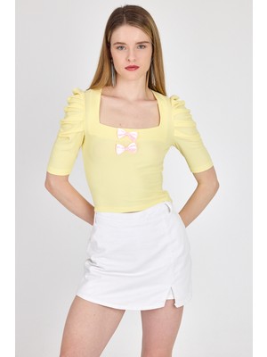 Sarı Kare Yaka Fiyonk Detaylı Crop Bluz 1349