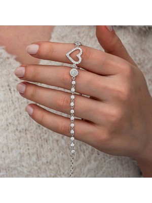 Gümüş Zirkon Taşlı Kalpli Kadın Bileklik