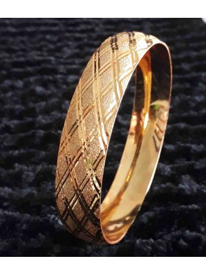 Fm iç çap 60 mm.Gold Renk Gerçek Altın Işçiliği Şık Baklava Model Taşlanmış Kaliteli Altın Kaplama Bilezik
