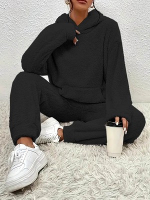 Gelirr Kadın Uzun Kollu Kapşonlu Önden Cepli Peluş Alt ve Üst Ikili Takım