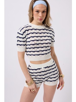 Gelirr Örgü Detay Çizgili Crop Bluz