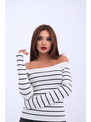 Gelirr 4206 Triko Çizgili Kayık Yaka Crop-Ekru-Siyah
