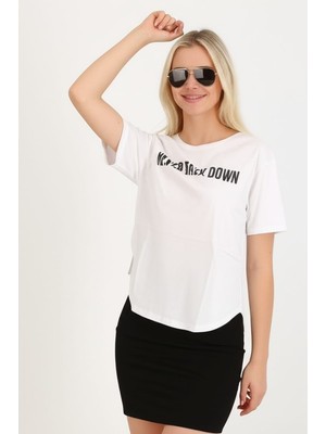 High-Low Yuvarlak Etek Uçlu Kısa Kollu Bisiklet Yaka Baskılı T-Shirt