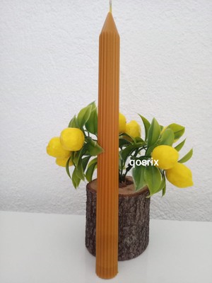 Qosrix Hardal Sarısı Şamdan Soya Mumu Doğal Vanilya Kokulu Uzun Çubuk Konik Mum Dekoratif 1 Adet