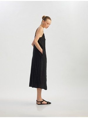 Koton Pamuklu Geniş Kesim Püsküllü Cepli Ince Askılı Midi Boy Elbise