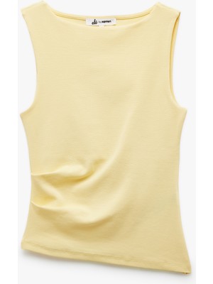 Koton Kayık Yaka Kolsuz Slim Fit Asimetrik Bluz