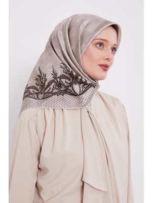Vizon Kenar Benekli Twill Ipek Eşarp