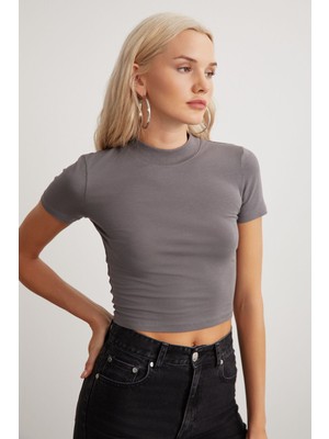Grimelange Niara Kadın Pamuk Elastan Bisiklet Yaka kısa Kollu Slim Fit Crop Gri T-Shirt