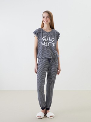 Lc Waikiki Yeni Sezon Bisiklet Yaka Cizgili Kadin Pijama Takimi - S56966Z8