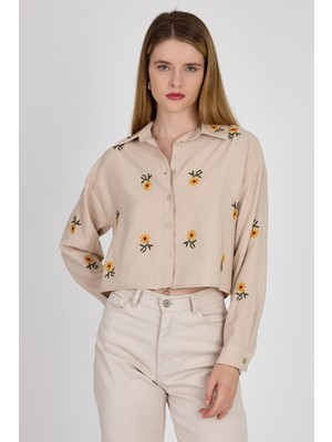 6232 Çiçek Nakışlı Gömlek Bej