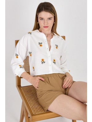 6232 Çiçek Nakışlı Gömlek Beyaz