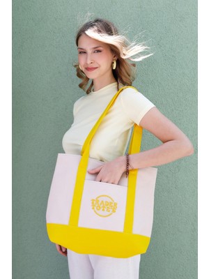 Yazı Nakışlı Cepli Kol Çantası