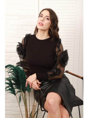 Arben Boutique Siyah Kolları Organze Detaylı Bluz