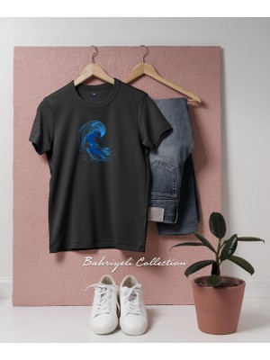 Oversize Blue Surfer Illustration With Wave Tasarımlı Unisex T-Shirt