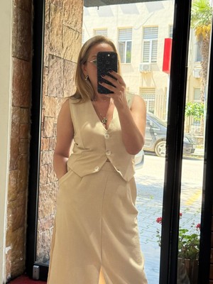 Kısa Yelek ve Maxi Cepli Etek Takım Taş Rengi