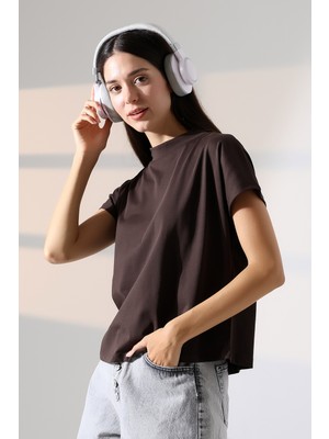Dik Yaka Pamuklu T-Shirt 19588 Kahve