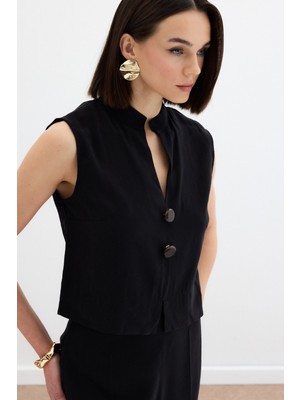 Süs Düğme Detaylı Bluz - Siyah