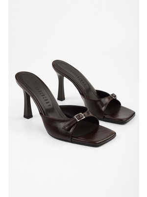 Kadın Vionne Acı Kahve Parlak Kemerli Topuklu Terlik