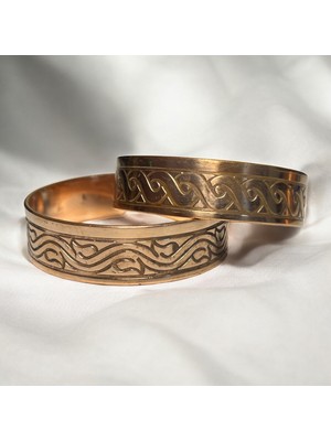 El Işlemesi Dalga Desenli Saf Bakır Bileklik Seti Iki Adet Ham Bakır Bileklik - Sağlıklı Organik Tasarım