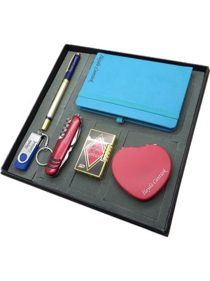 Signator® Serena | Isme Özel Set - 32 Gb. USB Bellek + Çakmak + Not Defteri  + Çakı + Kalem ve El Aynası | Kişiye Özel Hediyelik Set