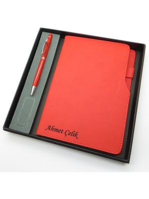 Signator® Codex | N166 Kişiye Özel Defterli Set - Isme Özel Kırmızı Kalem + Isme Özel Kırmızı Defter | Isme Özel Kutusunda Hediyelik Set