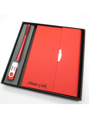 Signator® Codex | N204 Kişiye Özel Defterli Set - Isme Özel Kırmızı Kalem + Isme Özel Kırmızı Defter + Isme Özel 32 GB USB Bellek| Isme Özel Kutusunda Hediyelik Set
