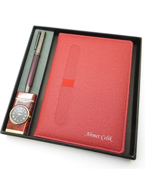 Signator® Codex | N346 Kişiye Özel Defterli Set - Isme Özel Mürdüm Kalem + Isme Özel Kırmızı Defter + Isme Özel Çakmak | Isme Özel Kutusunda Hediyelik Set