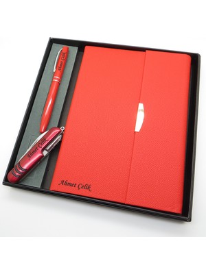 Signator® Codex | N206 Kişiye Özel Defterli Set - Isme Özel Kırmızı Kalem + Isme Özel Kırmızı Defter + Isme Özel Kırmızı Çakı | Isme Özel Kutusunda Hediyelik Set