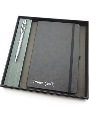 Signator® Codex | N263 Kişiye Özel Defterli Set - Isme Özel Gri Kalem + Isme Özel Siyah Defter | Isme Özel Kutusunda Hediyelik Set