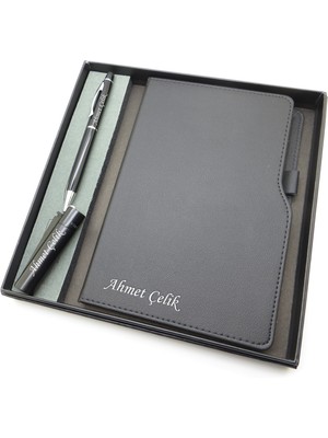 Signator® Codex | N173 Kişiye Özel Defterli Set - Isme Özel Siyah Kalem + Isme Özel Siyah Defter + Isme Özel Siyah Çakmak | Isme Özel Kutusunda Hediyelik Set