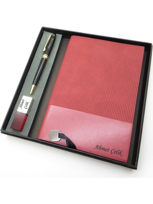 Signator® Codex | N370 Kişiye Özel Defterli Set - Isme Özel Siyah Kalem + Isme Özel Kırmızı Defter + Isme Özel 32 GB USB Bellek | Isme Özel Kutusunda Hediyelik Set