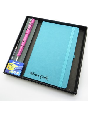 Signator® Codex | N306 Kişiye Özel Defterli Set - Isme Özel Pembe Dolma Kalem + Isme Özel Turkuaz Defter + Yedek Kartuş| Isme Özel Kutusunda Hediyelik Set