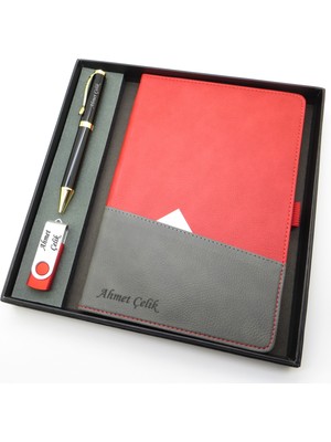 Signator® Codex | N368 Kişiye Özel Defterli Set - Isme Özel Siyah Kalem + Isme Özel Kırmızı Defter + Isme Özel 32 GB USB Bellek | Isme Özel Kutusunda Hediyelik Set