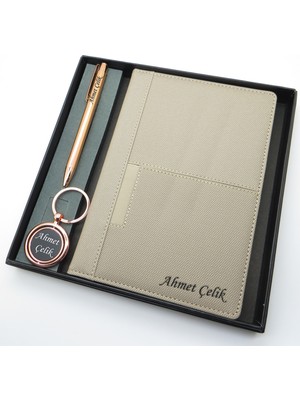 Signator® Codex | N281 Kişiye Özel Defterli Set - Isme Özel Rose Gold Kalem + Isme Özel Bej Defter + Isme Özel Anahtarlık| Isme Özel Kutusunda Hediyelik Set