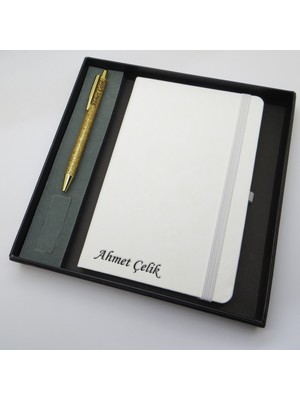 Signator® Codex | N243 Kişiye Özel Defterli Set - Isme Özel Gold Kalem + Isme Özel Beyaz Defter | Isme Özel Kutusunda Hediyelik Set