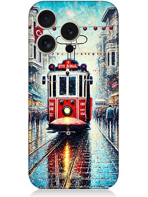 Apple iPhone 15 Pro Max Uyumlu Yağmurlu Sokakta Kırmızı Tramvay  Desenli Silikon Kılıf