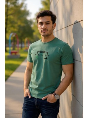 Erkek  Yumuşak Pamuklu Kumaş Nakış Baskılı T-Shirt