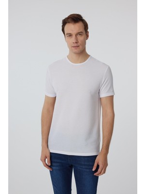 Beyaz Slim Fit Armürlü Bisiklet Yaka Tişört
