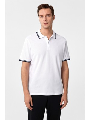 Beyaz Regular Armürlü Polo Yaka Tişört