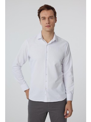 Beyaz Slim Fit Armürlü Klasik Yaka Gömlek