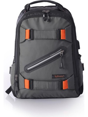 Young 51311 USB Girişli Laptop Sırt Çantası