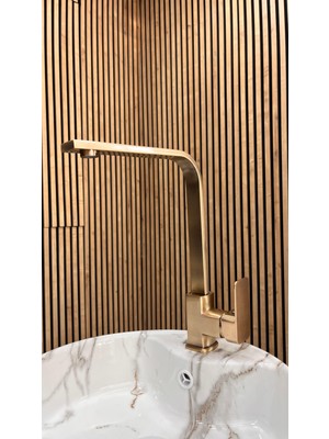 Kare Mutfak Batarayası Pirinç  Gövde Paslanmaz Boru Sıcak Soğuk Suçıkışlı