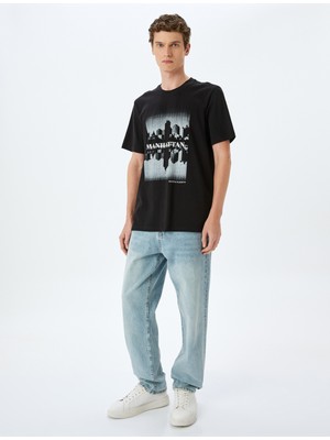 Koton Kısa Kollu Regular Fit Bisiklet Yaka Pamuklu Fotoğraf Baskılı Tişört