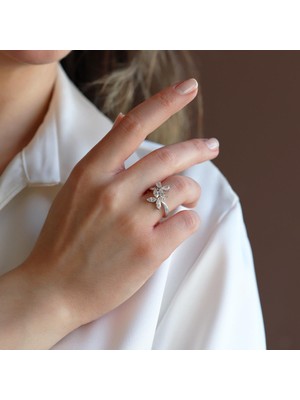 Sky Diamond Çiçek Modeli Zarif Gümüş Yüzük