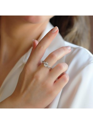 Sky Diamond Oval 1.25CT Gümüş Yüzük