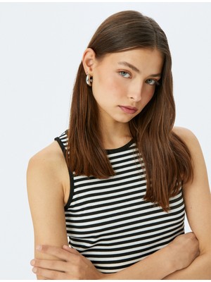 Koton Kolsuz Halter Yaka Çizgili Atlet