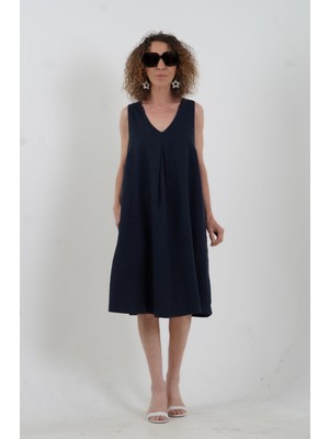 Lacivert Önü Pileli V Yaka Keten Elbise