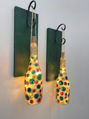 LED Işıklı Ahşap Koyu Yeşil Renkli Vitray Cam Salon Bar Bahçe Dekoru Şampanya Şişesi Aplik 2'li Set